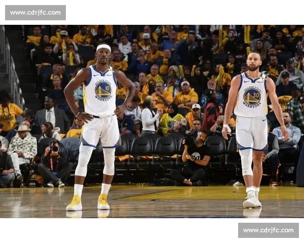 库里领衔勇士激战火箭 西部强强对话点燃季后赛悬念之夜焦点战役