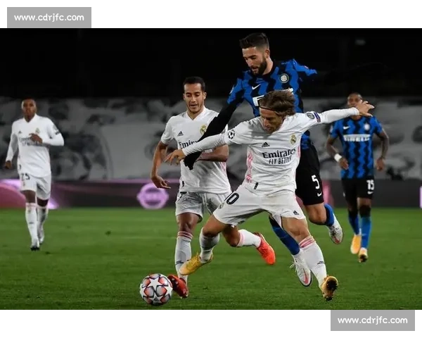 皇马迎战国米展开激战 双方力争小组出线生死战
